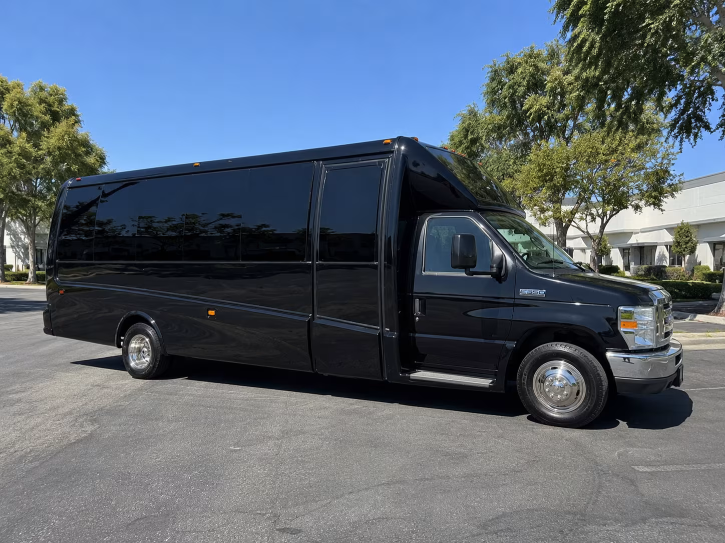 Wayne Homecoming & Prom Party Bus Rentals